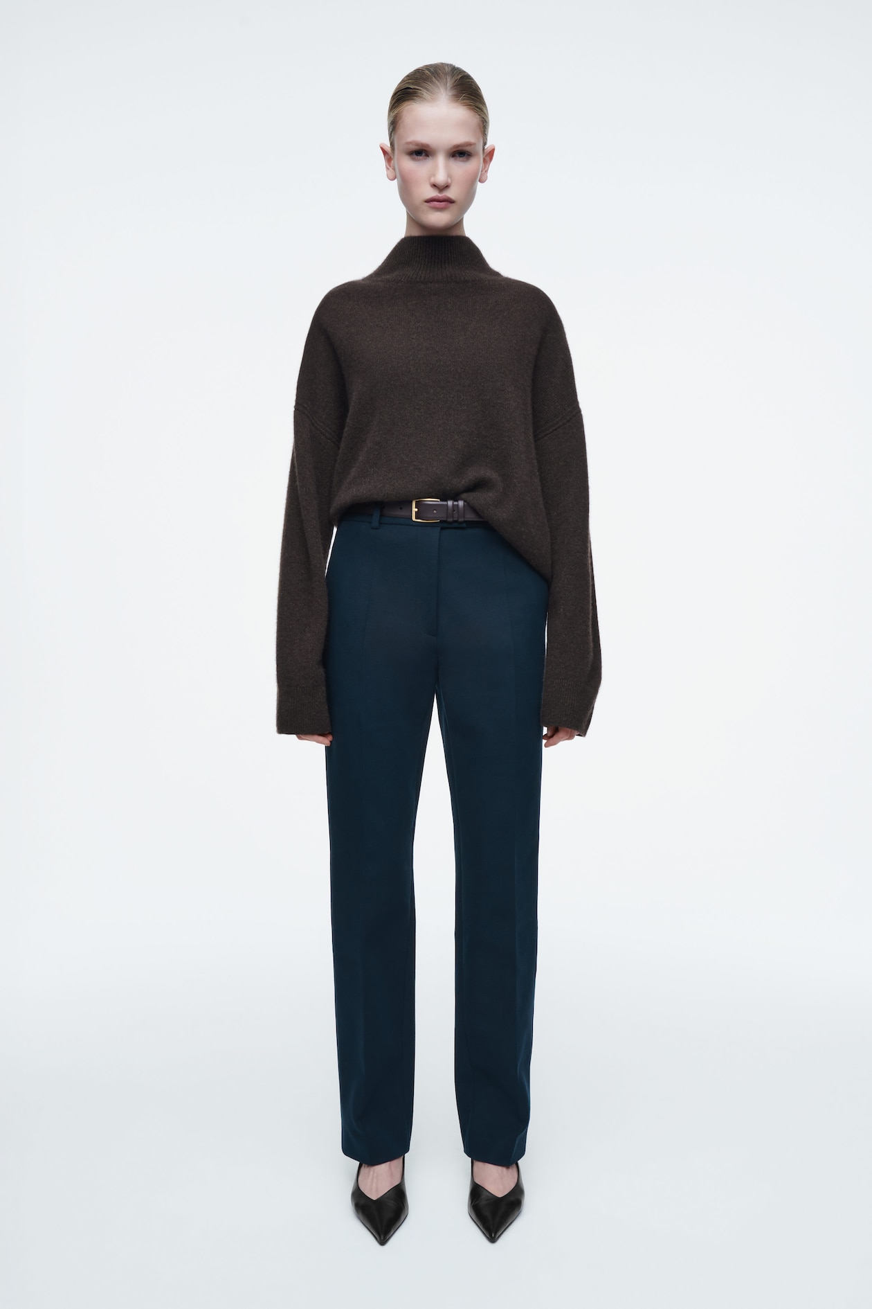 

Узкие хлопковые брюки-regular fit COS, темно-синий