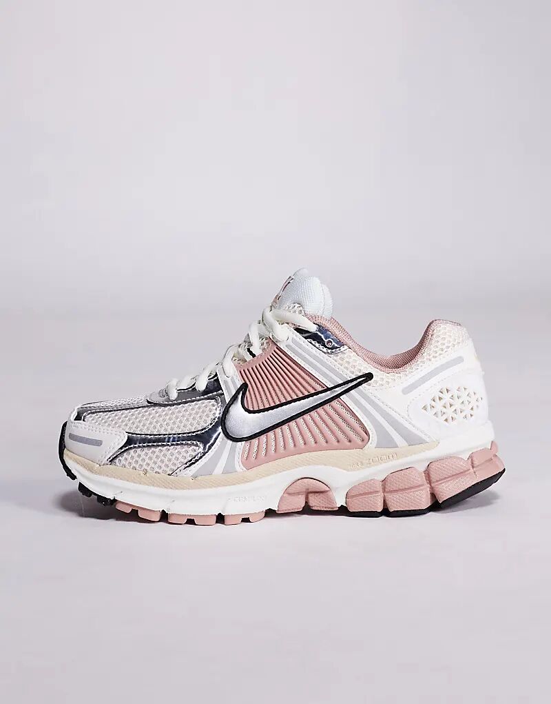 Кроссовки унисекс Nike Zoom Vomero 5 бежевого и розового цветов — фото 2