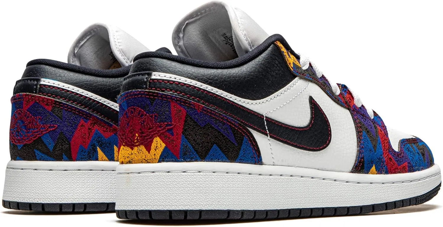 Кроссовки Nike Air Jordan 1 Low, белый/темный обсидиан-команда красный — фото 3