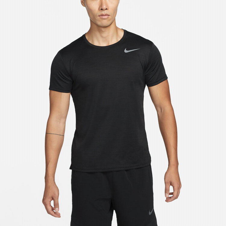 

Мужская футболка Nike, цвет Black