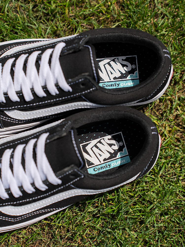 

Кроссовки Vans ComfyCush Old Skool, черный