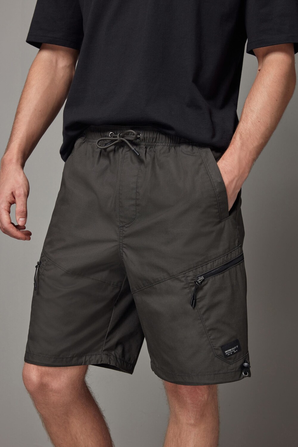 

Шорты практичного карго Next, зеленый