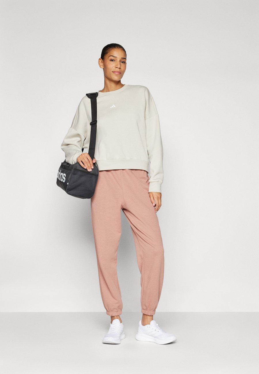 Толстовка Adidas Sportswear Sweatshirt, Alumina/White/Beige — фото 2