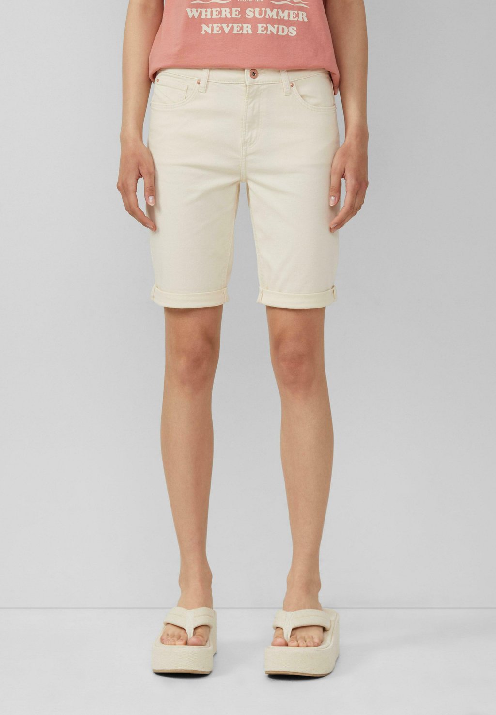 

Джинсовые шорты BERMUDA CATIE SLIM FIT MID RISE QS, кремовый