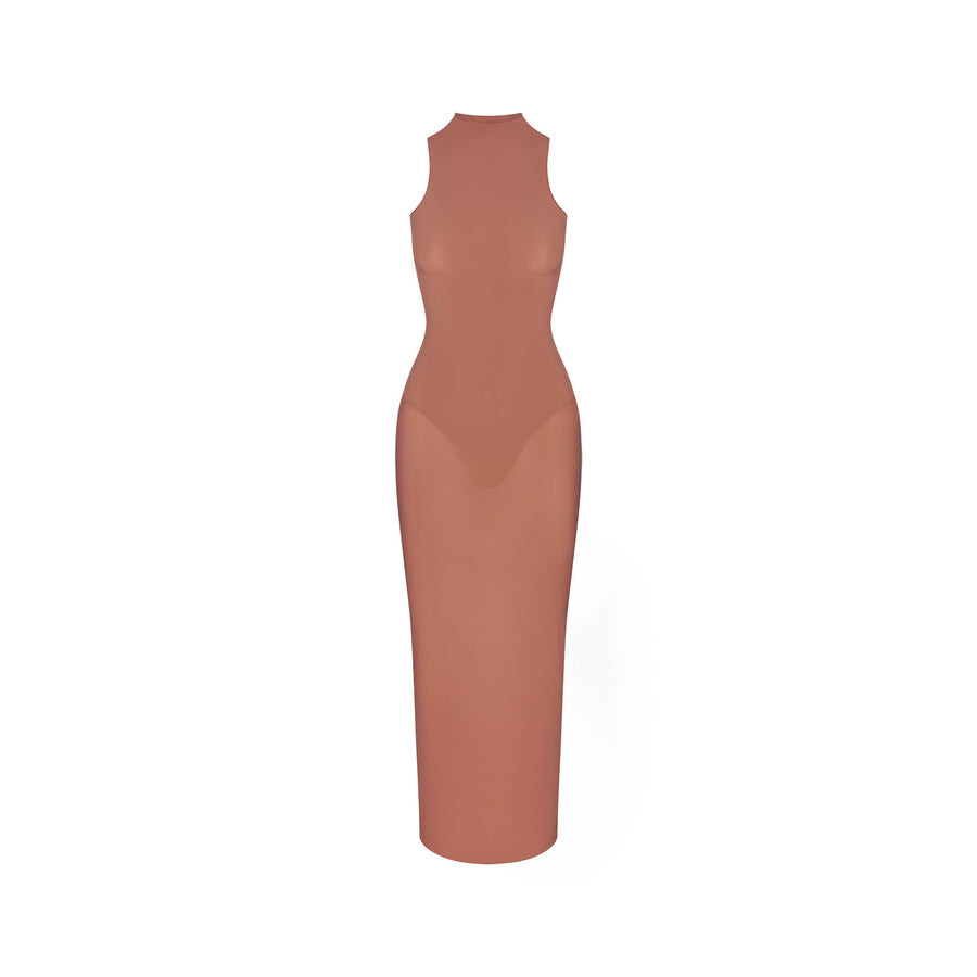 

Длинное платье с вырезом-стойкой SKIMS Milky Sheer, цвет Brandy