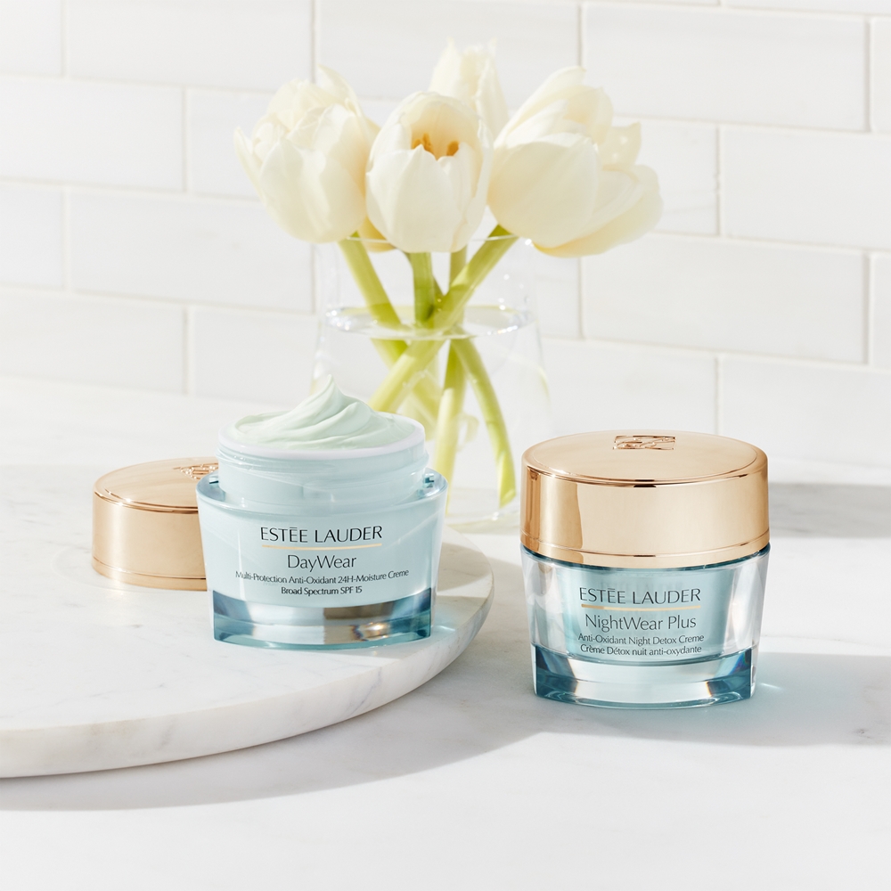 Крем для лица SPF ESTÉE LAUDER Ночное белье и ночной антиоксидантный -детокс — фото 3