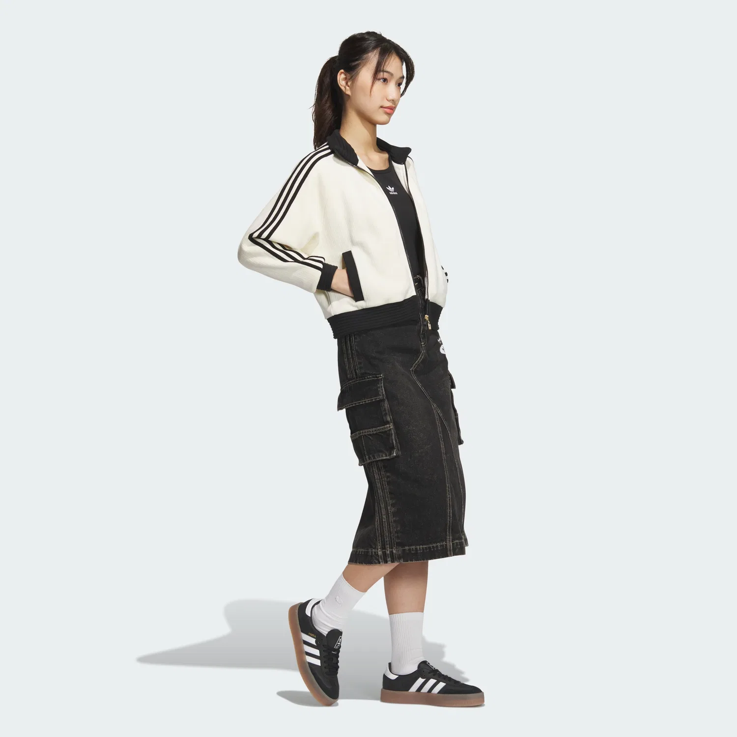 Женская цветная куртка кремово-белого цвета от Adidas — фото 3