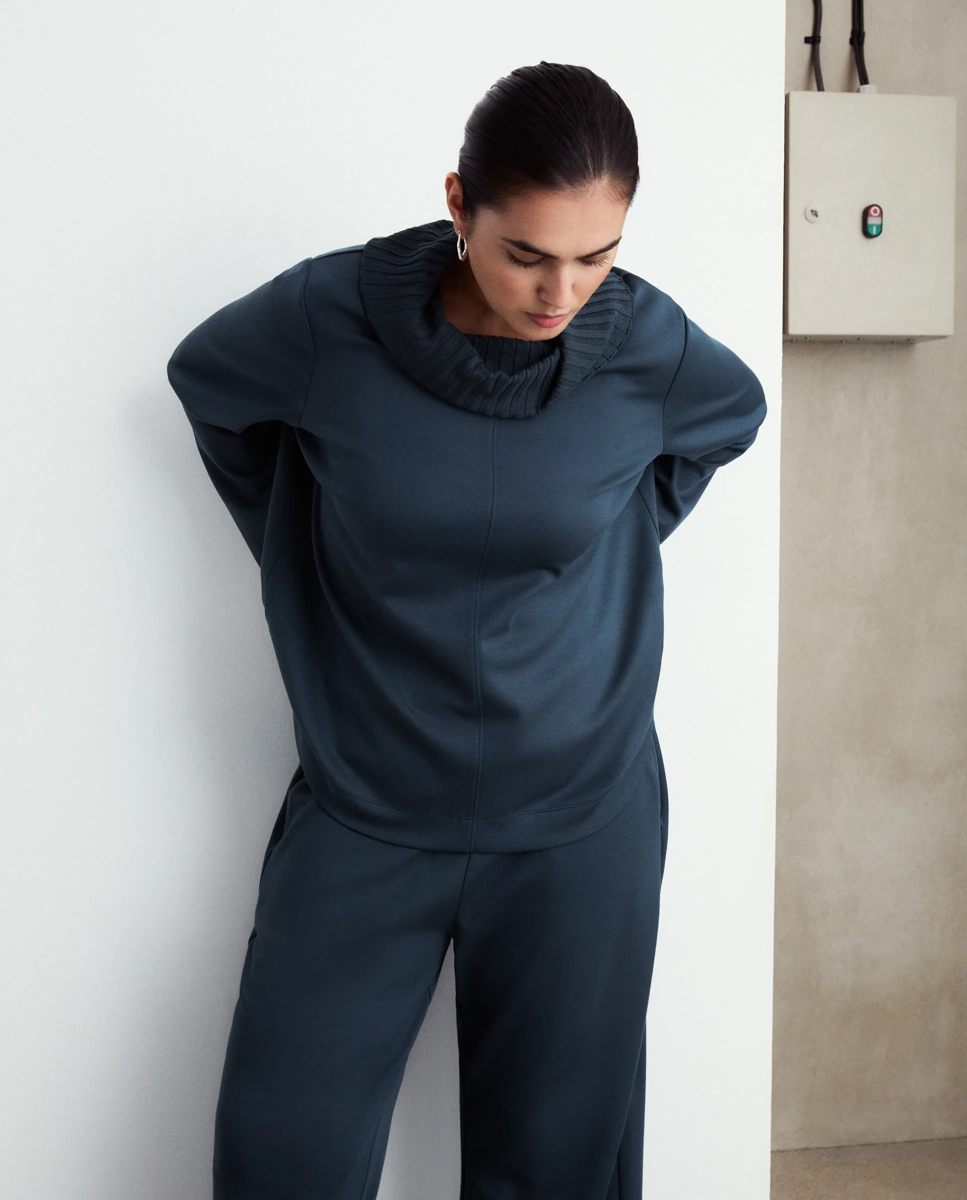 

Женская футболка с высоким воротником Couchel, зеленый