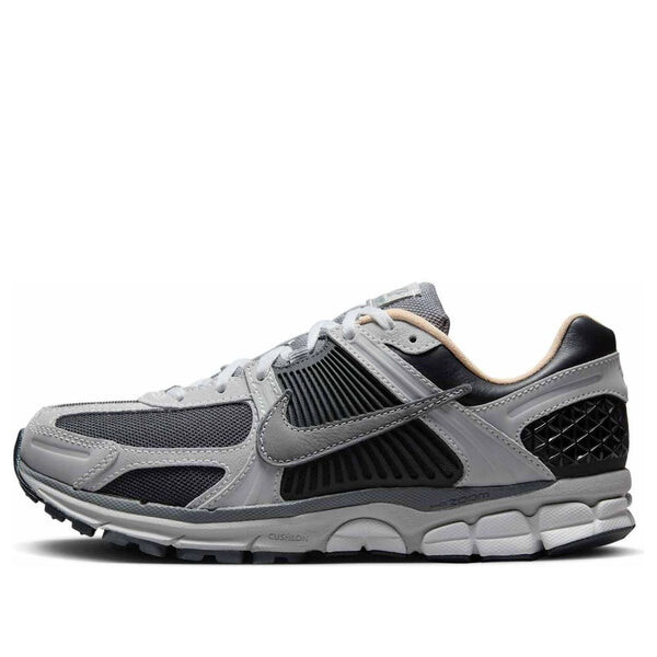 

Кроссовки air zoom vomero 5 'dark smoke grey vachetta' Nike, серый