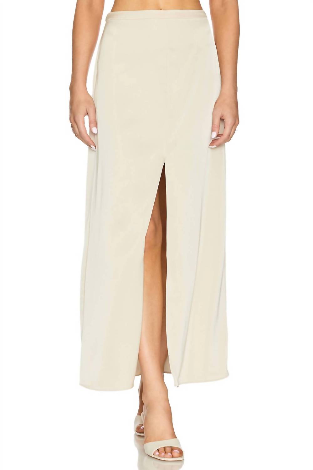 

Женская юбка макси Vitella в цвете экрю ASTR, Ecru