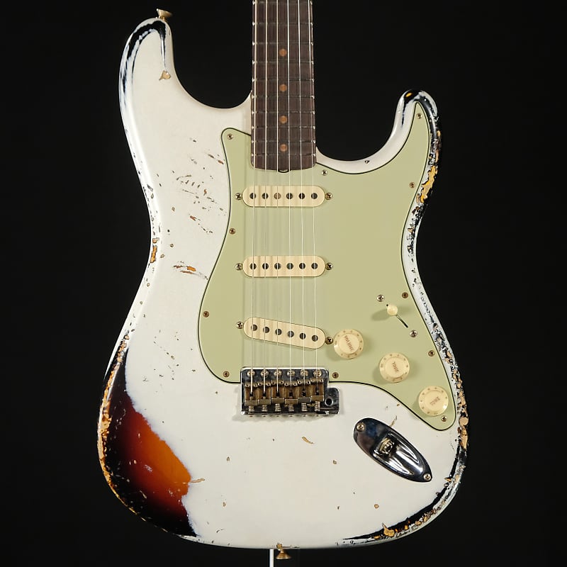 

Электрогитара Fender 1960 Stratocaster Heavy Relic Electric Guitar - Aged Olympic White over 3-color Sunburst