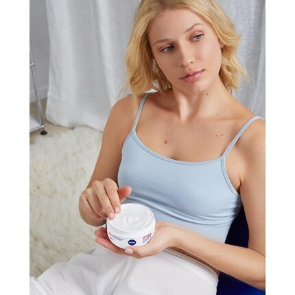 Nivea Крем для интенсивного ухода Urea & Care 300 мл — фото 2