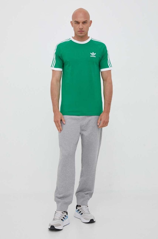 Хлопковая футболка Adicolor 3-Stripes Adidas Originals, зеленый — фото 2