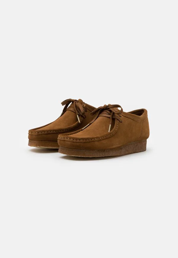Повседневные кроссовки wallabee на шнуровке Clarks Originals, Cola — фото 2