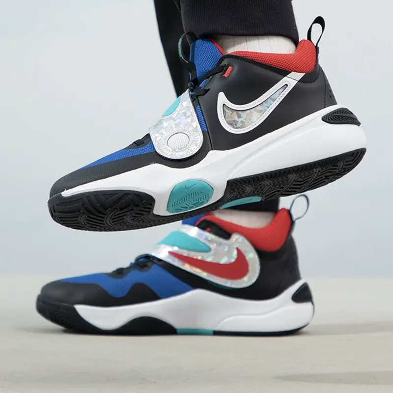 Баскетбольные кроссовки Team Hustle D 11 Kids для начальной школы Nike, черный/синий/белый — фото 3