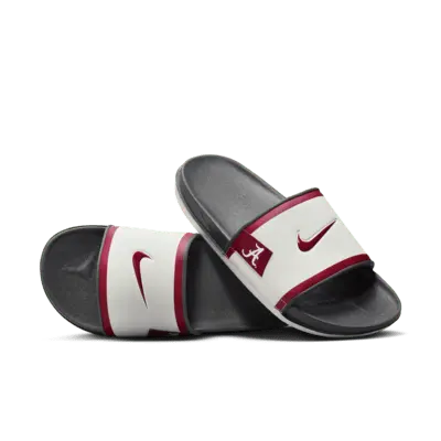 

Шлепанцы Nike College Offcourt (Alabama) Slides, цвет Night Silver/Dark Smoke Grey/Team Crimson