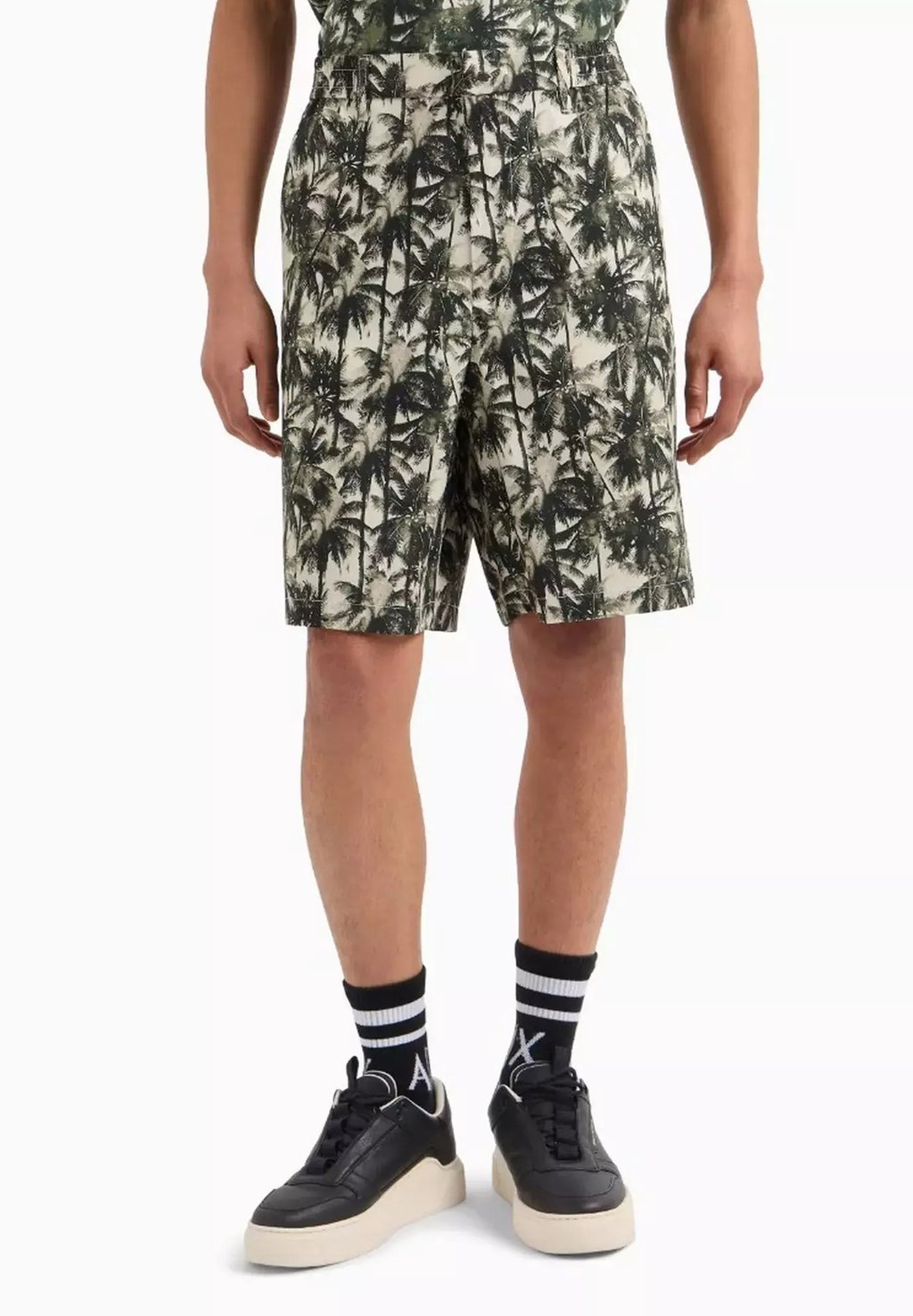 

Шорты Armani Exchange, зеленый