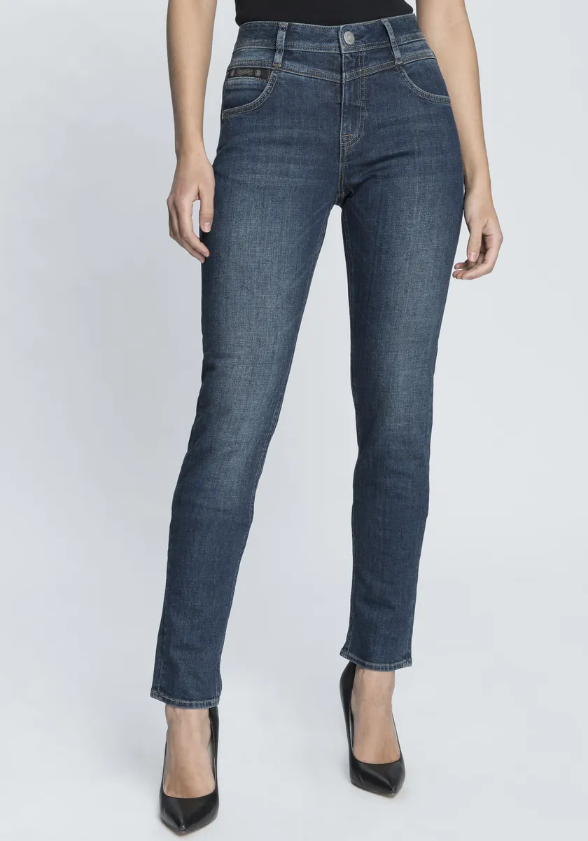

Великолепные джинсы узкого кроя "PEPPY SLIM RECYCLED DENIM", полиэстер с нормальной талией Herrlicher, цвет Used 034