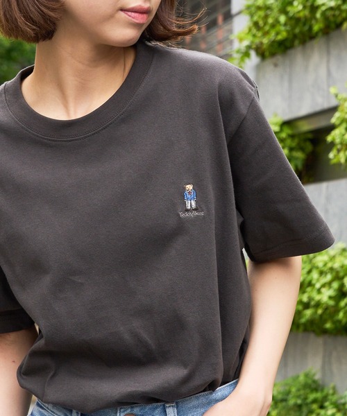 

Футболка унисекс с вышивкой плюшевого мишки THE FINAL VIEW