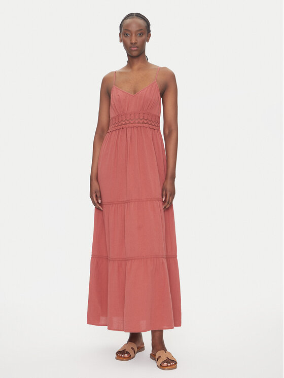 

Летнее платье стандартный крой Quincy 10324588 Vero Moda, красный