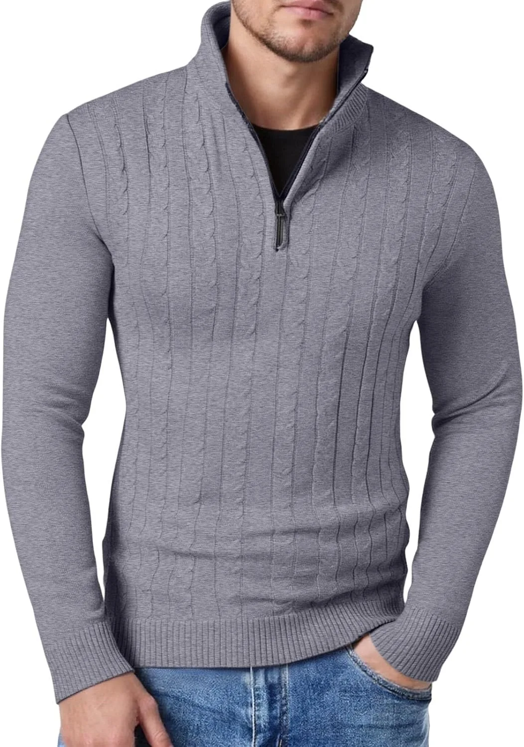 

Мужской свитер с воротником стойкой и кабельной вязкой