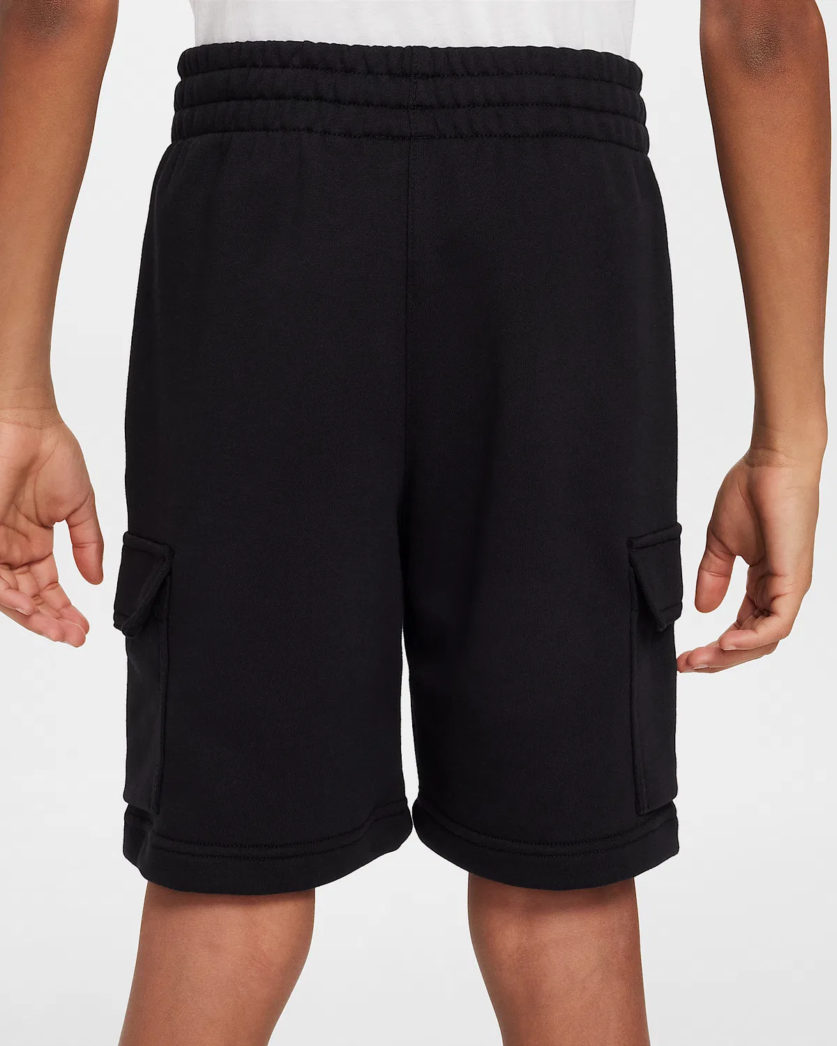 Детские шорты карго Nike Sportswear Club из французского футера, Black/Black/White — фото 4
