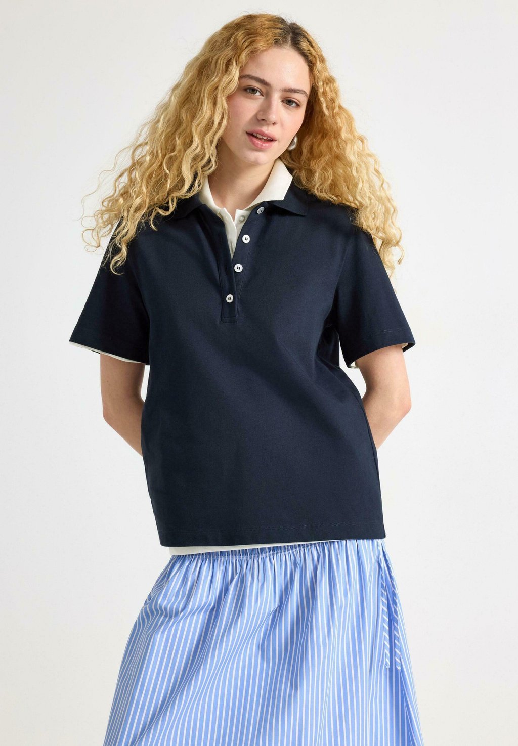 

Рубашка поло WITH COLLAR Lindex, темно-синий