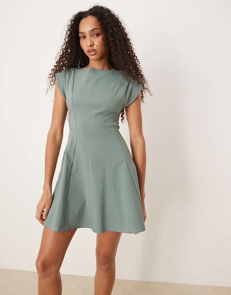 

Мини-платье с разрезом по талии ASOS DESIGN цвета шалфея