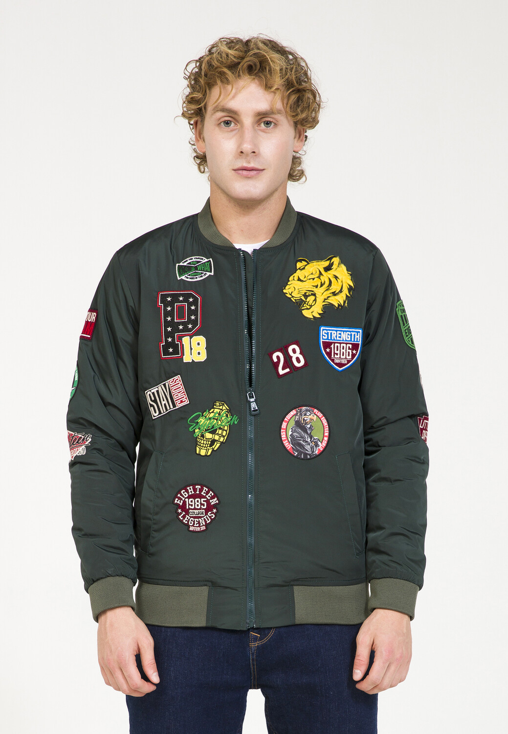 

Куртка PLUS EIGHTEEN Blouson Mit Patch Details, хаки