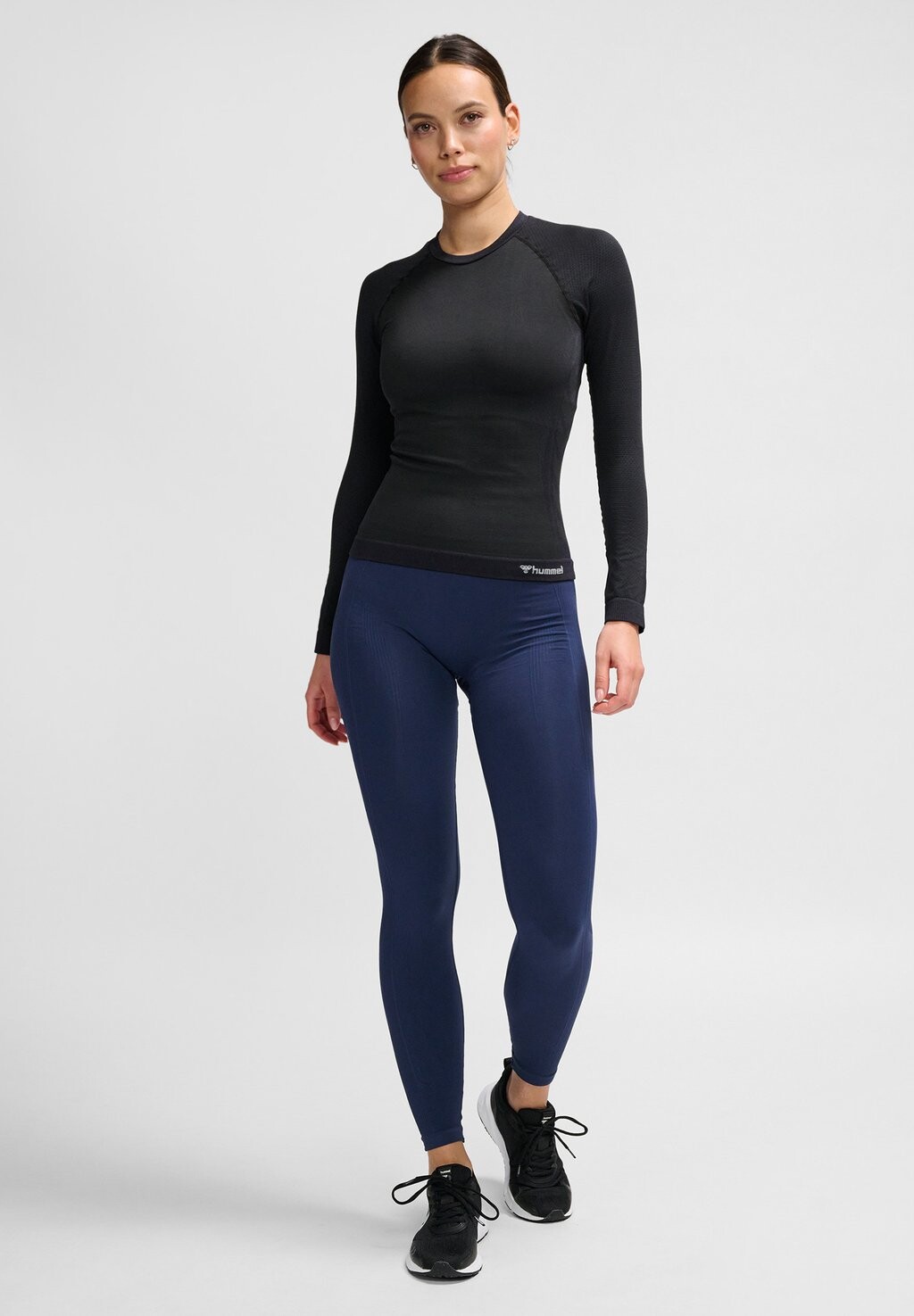 

Топ с длинными рукавами SEAMLESS Hummel, черный