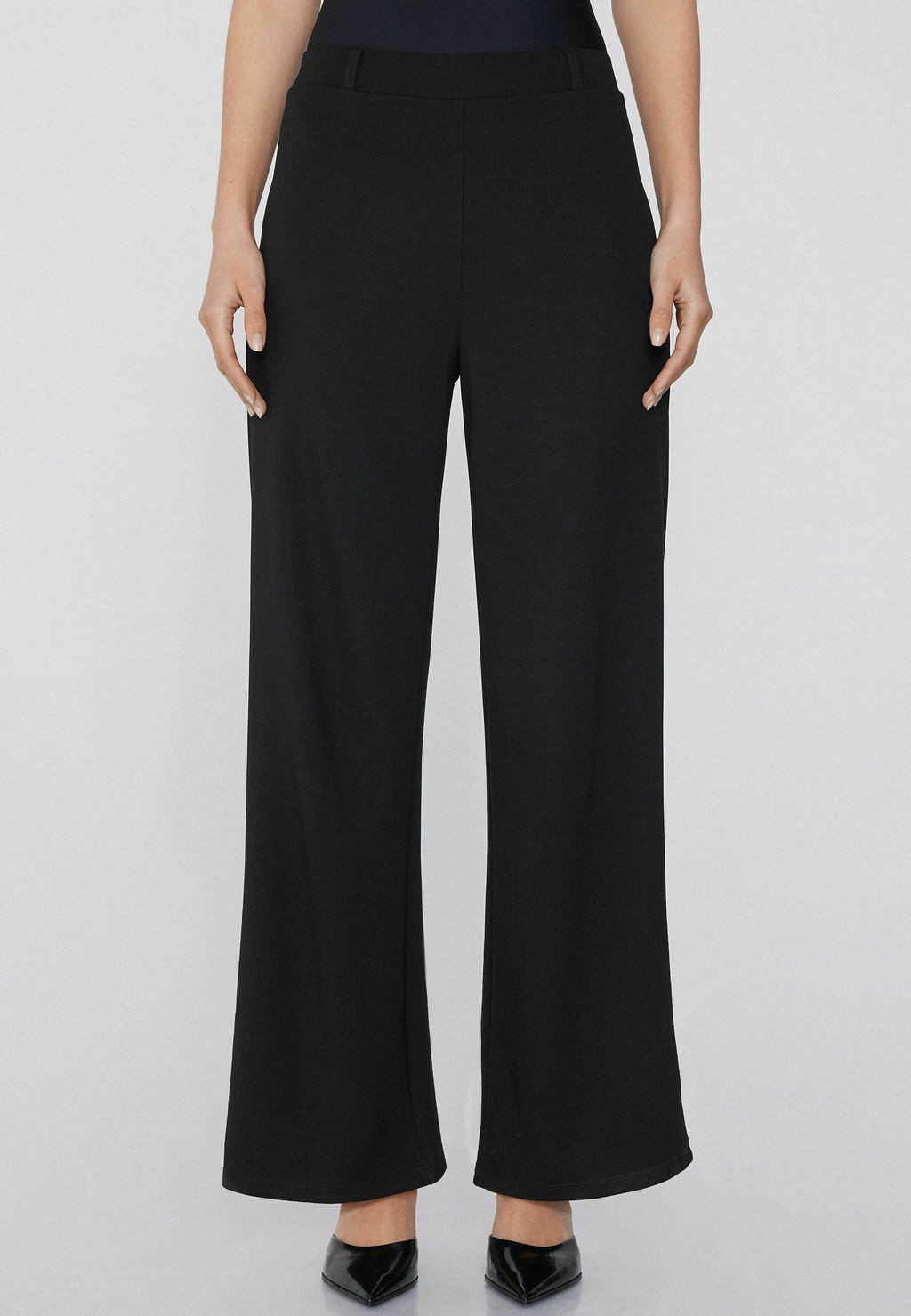 

Брюки Tezenis, черный