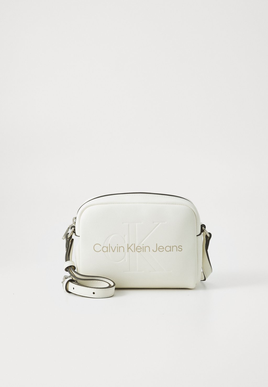 

Сумка через плечо SCULPTED CAMERA BAG Calvin Klein Jeans, кремовый