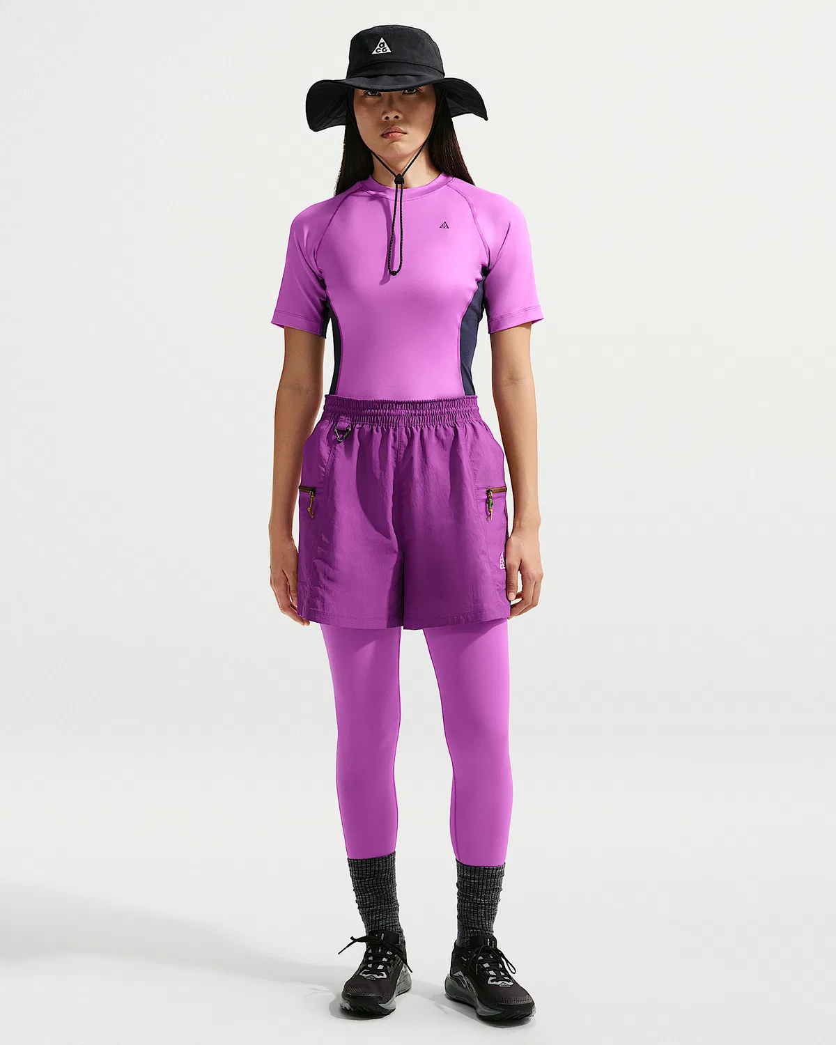 Женская базовая футболка с коротким рукавом Nike ACG "Wildsee" Dri-FIT, Vivid Purple/Obsidian/Black — фото 4