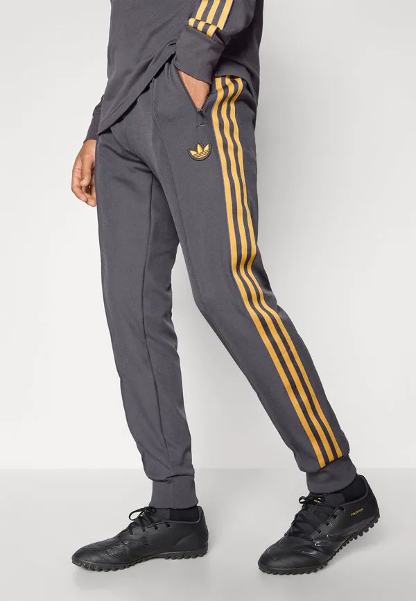 Спортивные штаны manchester united icon, клубная одежда Adidas Originals, Utility Black — фото 4