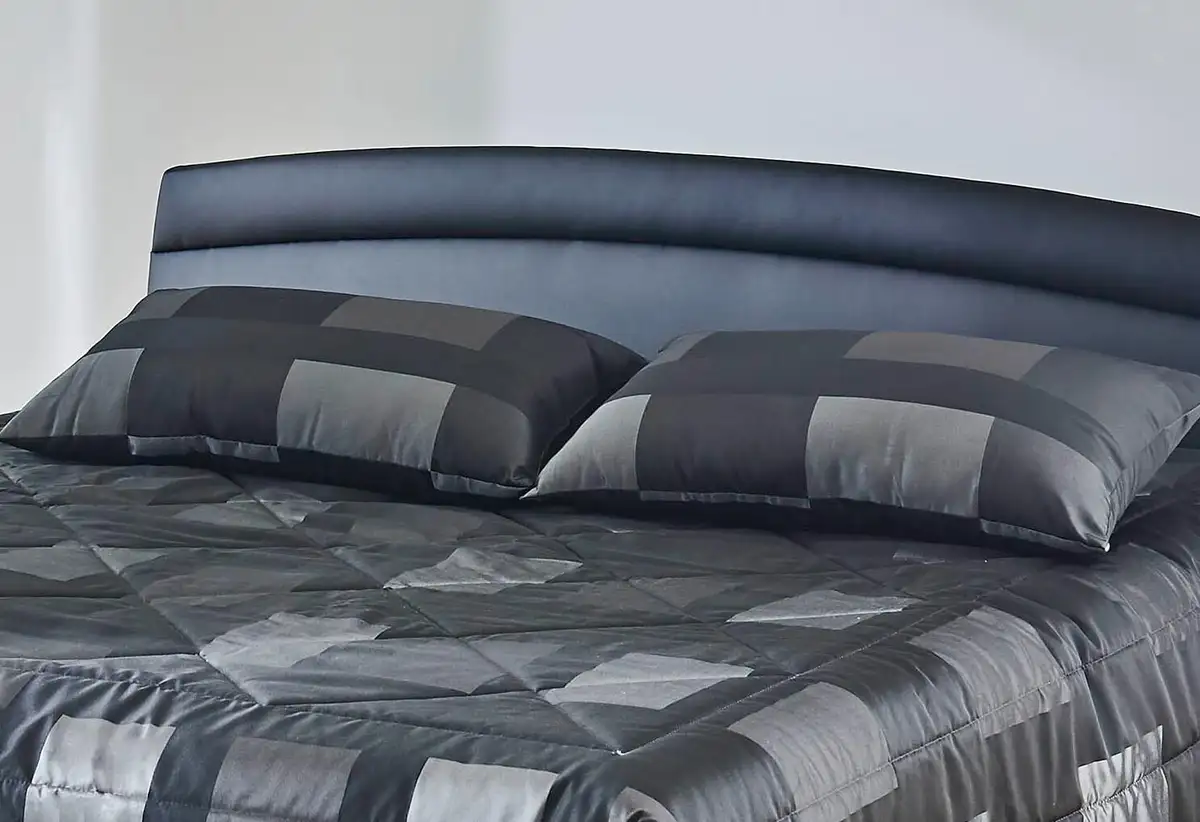 

Декоративная подушка Westfalia Sleeping Comfort, (2 шт.) Westfalia Schlafkomfort 40х80 см, черный