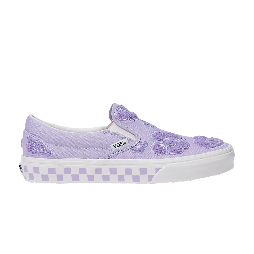 

Эмма Малхолланд в слипоне Holiday x Classic Vans, фиолетовый
