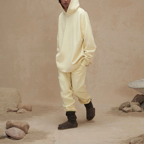 Толстовка Fear of God Essentials FW22 Relaxed Hoodie 'Canary Yellow', желтый — фото 4