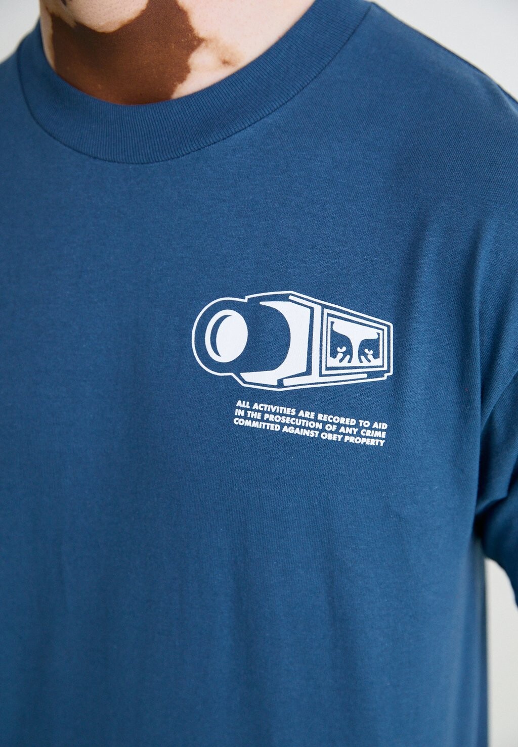 

Футболка с принтом WARNING Obey Clothing, синий