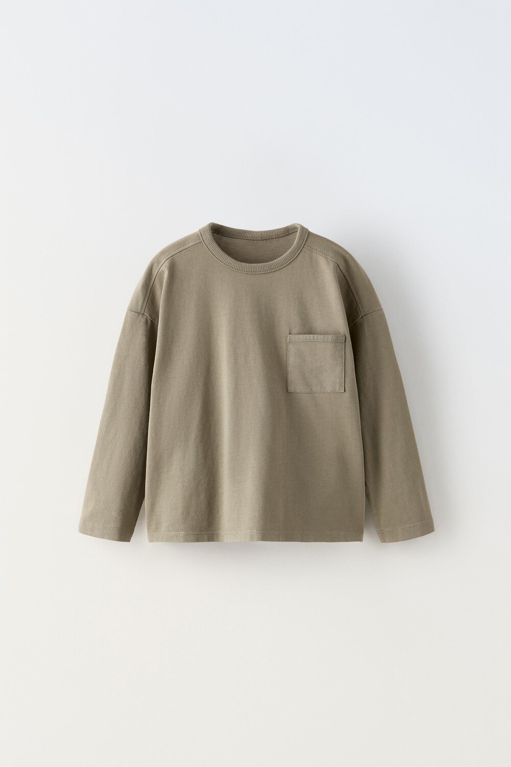 

Простая футболка с карманом ZARA, зеленоватый