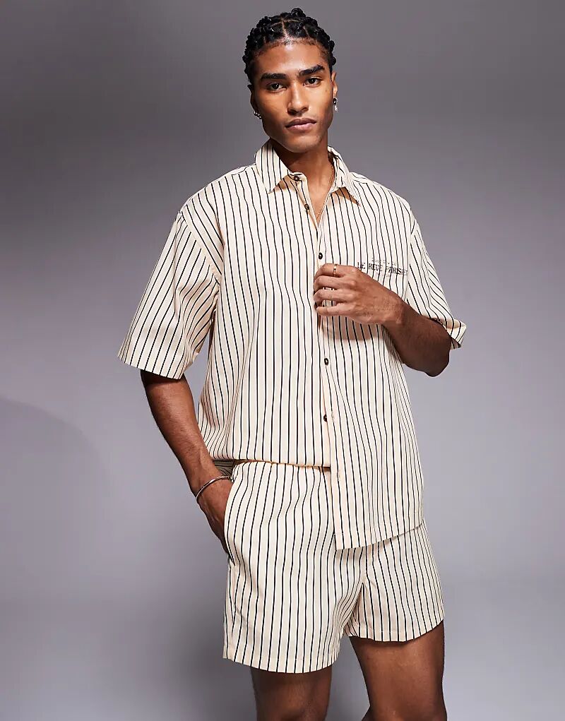 

Короткие полосатые шорты ASOS DESIGN бежевого и коричневого цветов