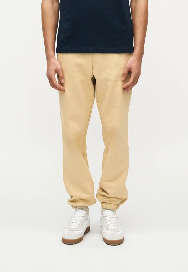 Спортивные штаны Lacoste, Millet