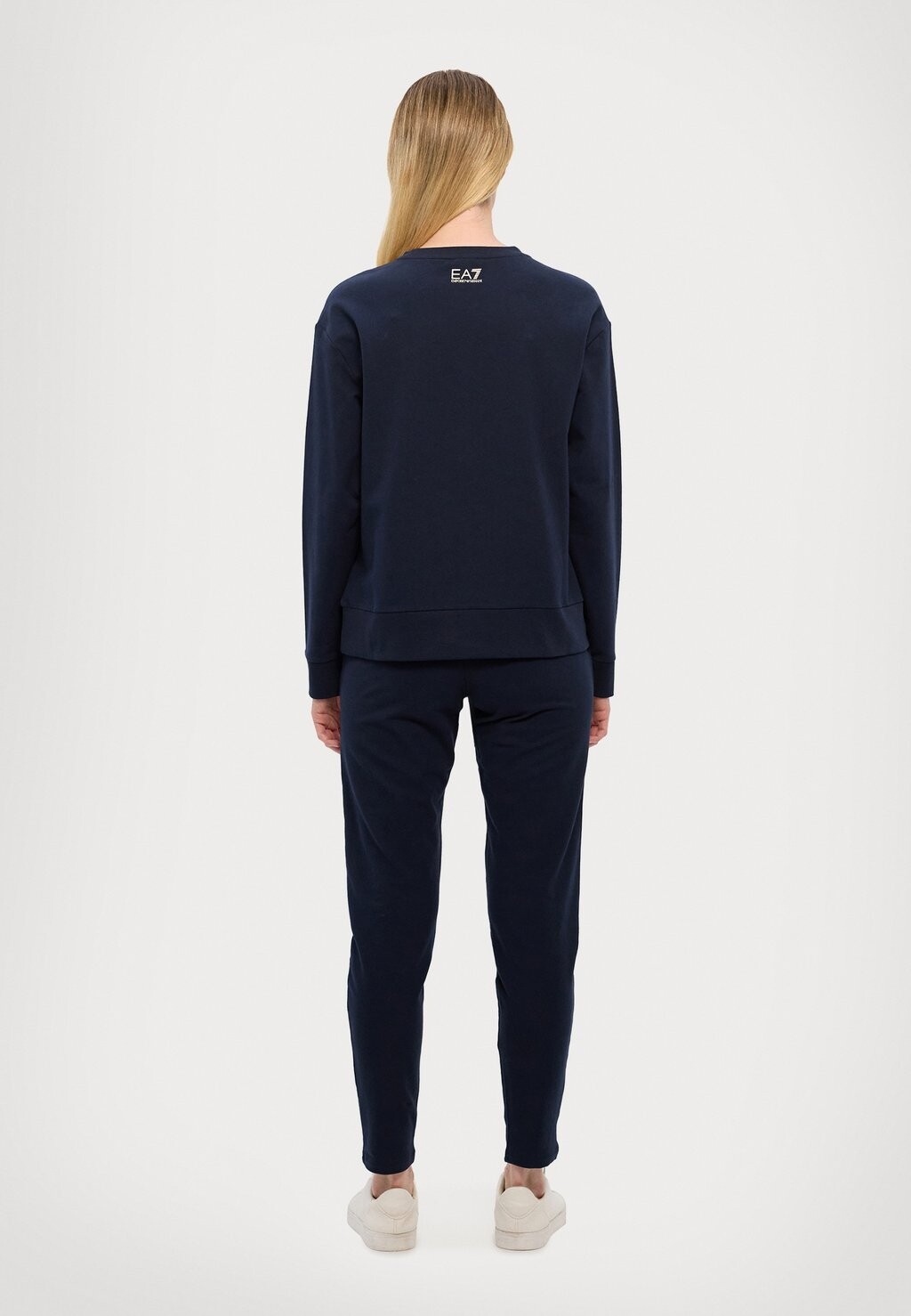 

Спортивный костюм TRACKSUIT EA7 Emporio Armani, темно-синий