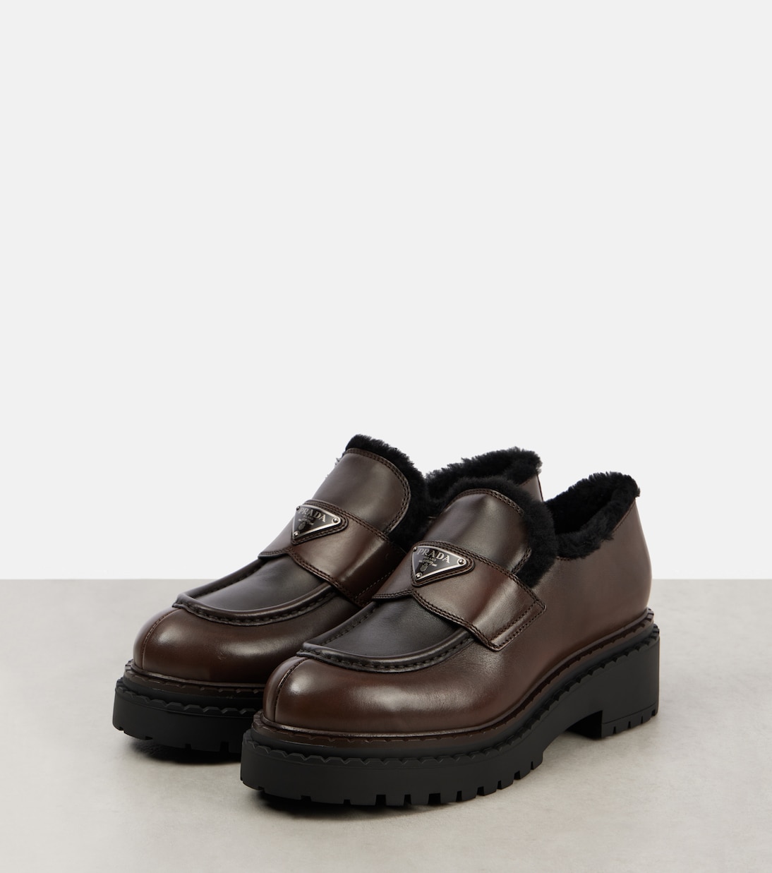 Лоферы из замши с подкладкой из овчины Prada, Moro — фото 4