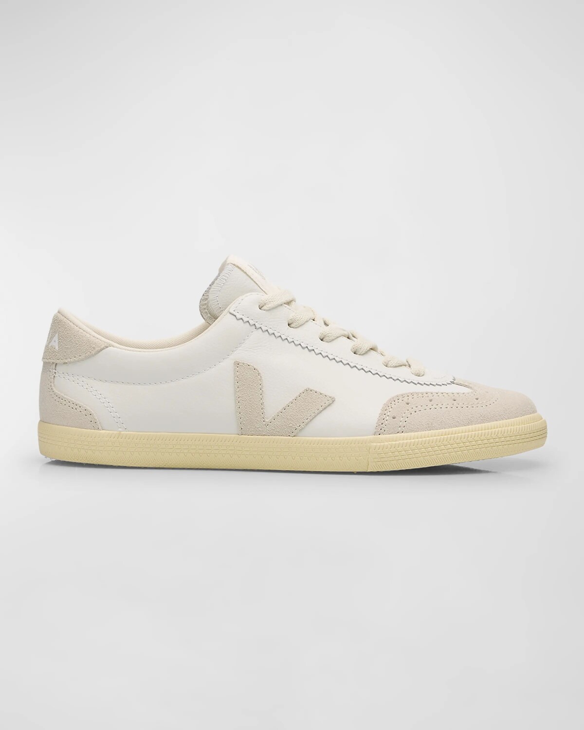 Кроссовки Volley Veja, цвет White Natural