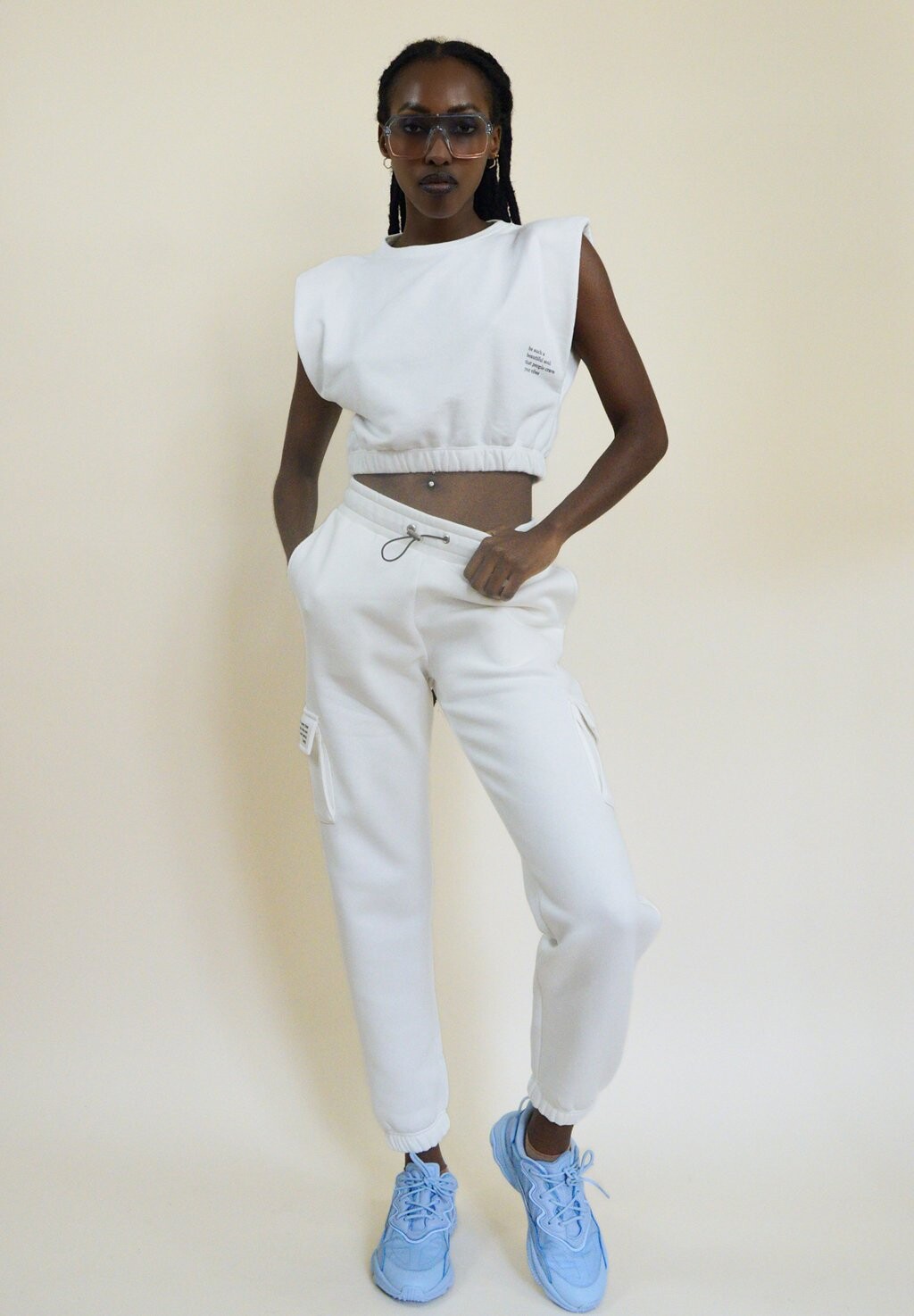 

Брюки спортивные SONA Good Girl Bad Habits, цвет pearl white