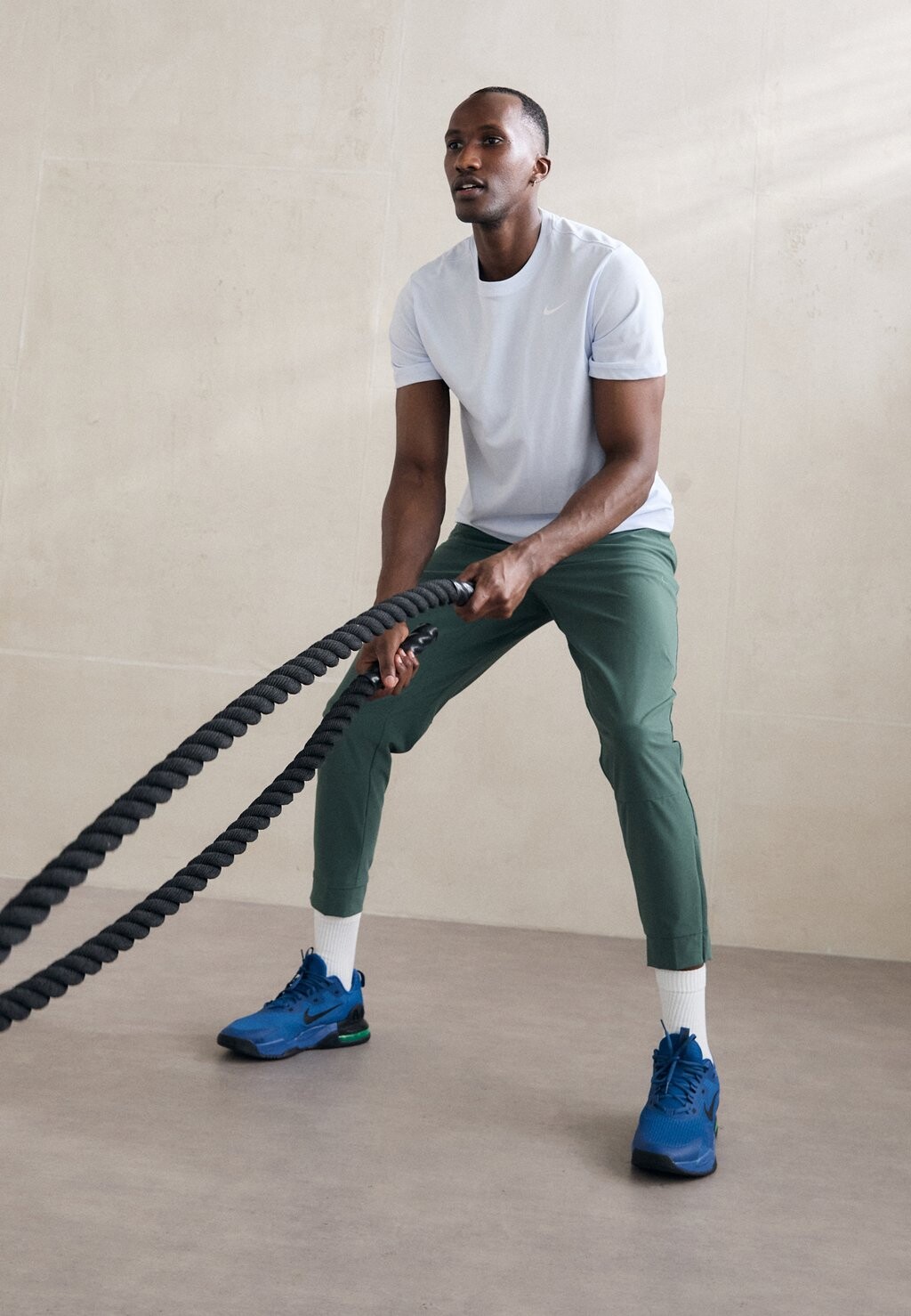 

Спортивные брюки UNLIMITED PANT Nike, темно-зеленый
