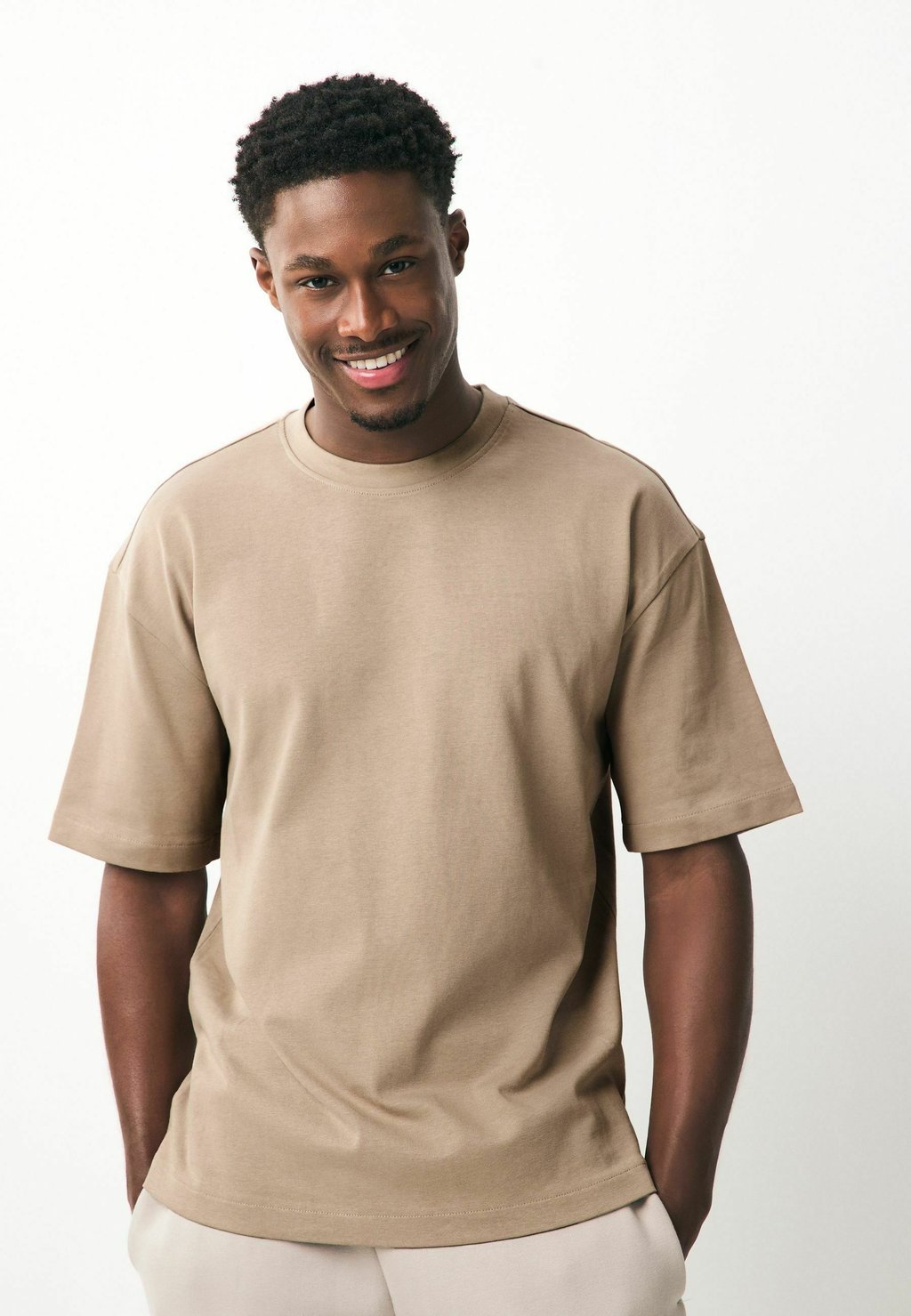 

Базовая футболка RELAXED FIT T-SHIRTS 5 PACK . Next, черный