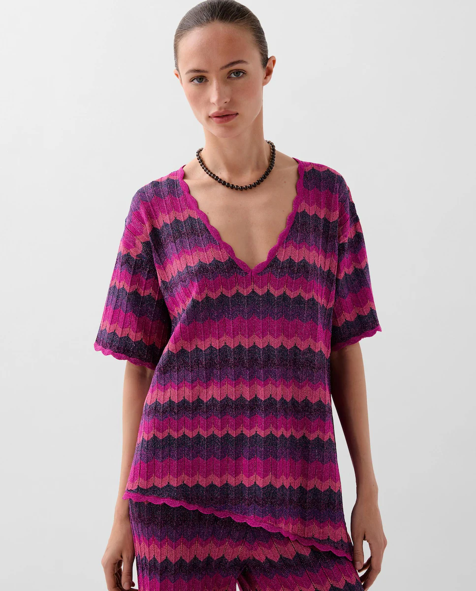 

Женская трикотажная футболка с ассиметричным подолом Scalpers, многоцветный