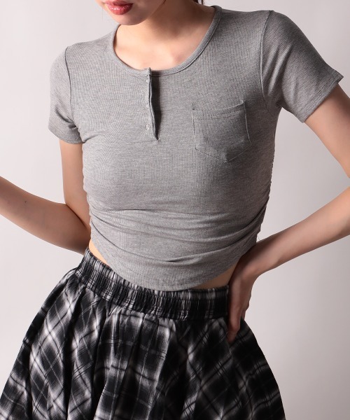 

Футболка-поло с коротким рукавом и ребристым воротником NANAHACHI, серый