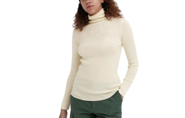 

Трикотаж женский молочно-белый Uniqlo